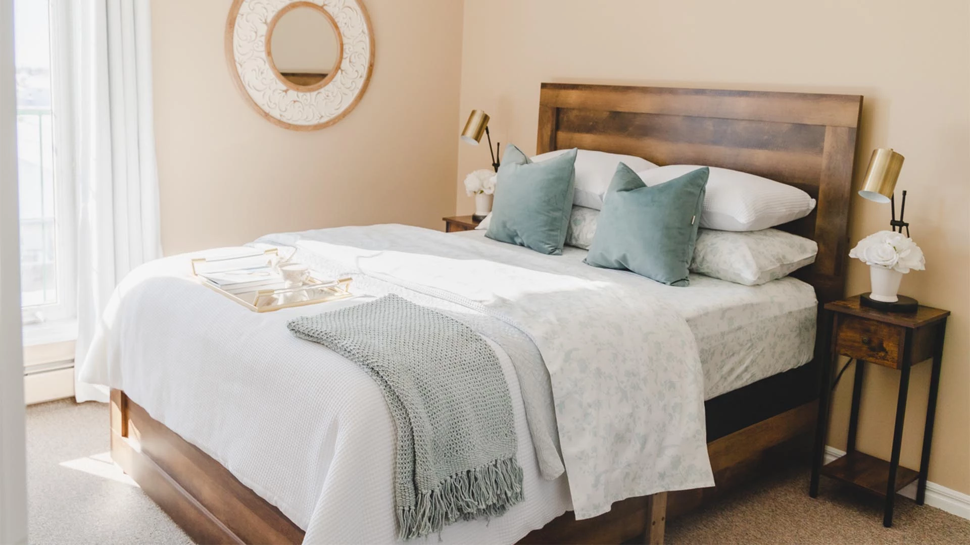 Bedroom in Deer Park Village retirement home